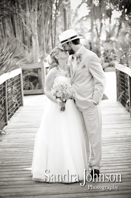 Best Brevard Zoo wedding photographer - Sandra Johnson (SJFoto.com)
